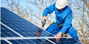 Installation Maintenance Panneaux Solaires Photovoltaïques à Locoal-Mendon